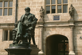 A statue of Charles Darwin in the centre of Shrewsbury.
