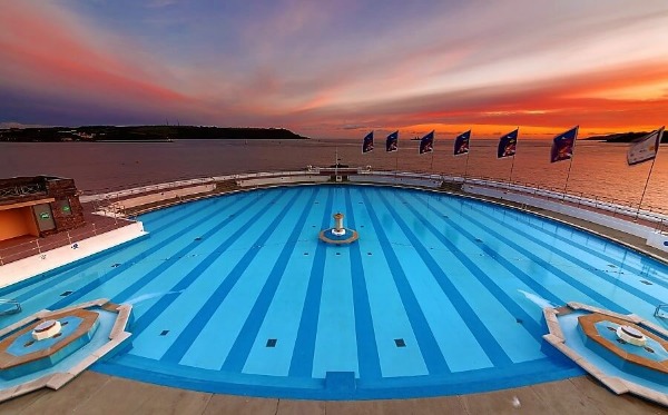 Tinside Lido swimming pool